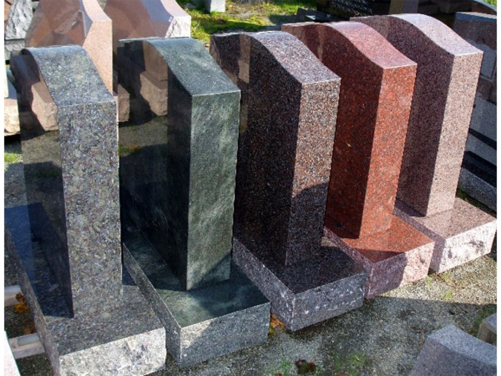 Изготовление мраморных памятников в Сочи