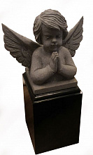 Скульптура ангелочка из гранита на постаменте (Модель 59)