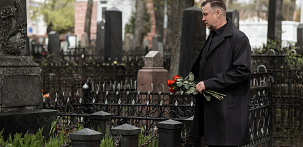 Ограда памятника: зачем памятники окружают оградой