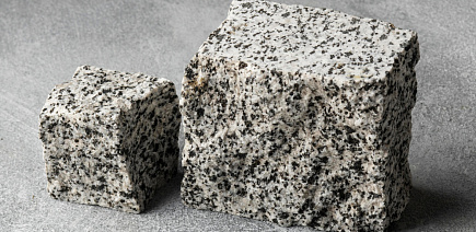 Обработка гранита: виды и способы отделки памятников